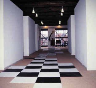 Kunst-Installation von Elke Rehder in der Bundesakademie in Wolfenbttel 1992